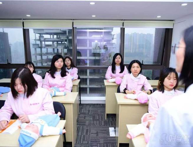 重庆雅狐母婴护理培训学校